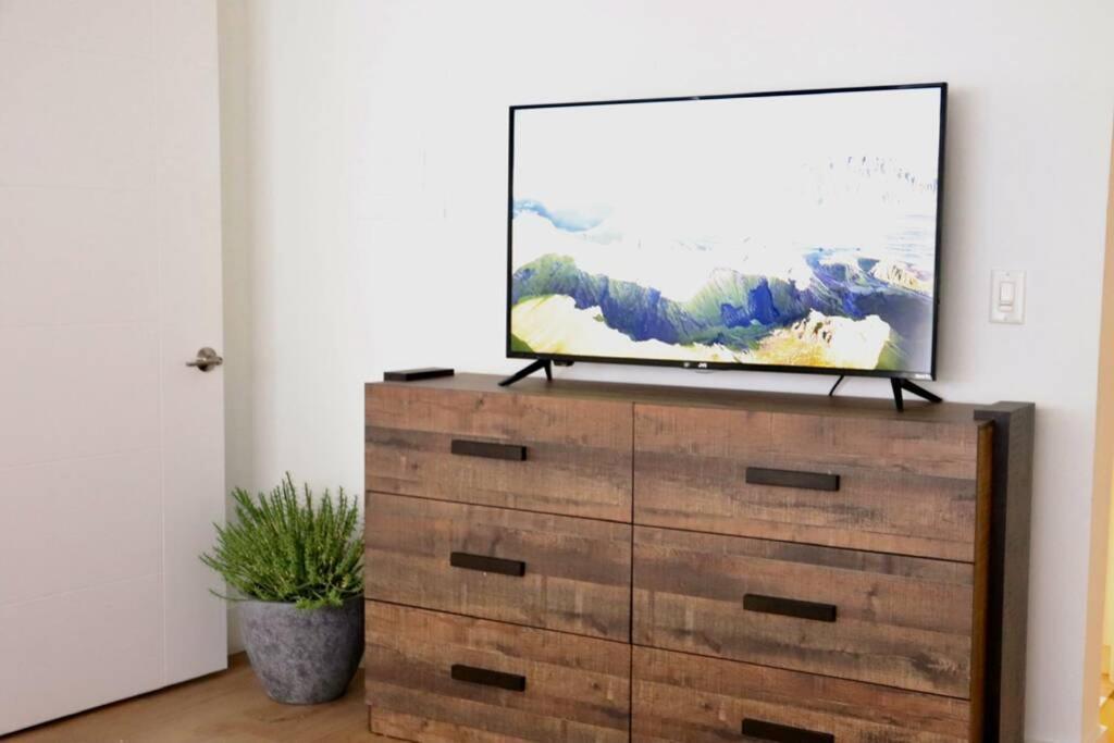 Heart Of West Hollywood Modern Suite 2 Bedroom 2 Bath 로스앤젤레스 외부 사진