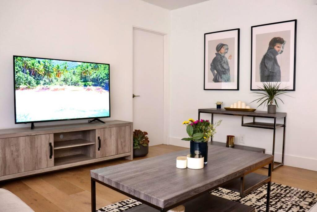 Heart Of West Hollywood Modern Suite 2 Bedroom 2 Bath 로스앤젤레스 외부 사진