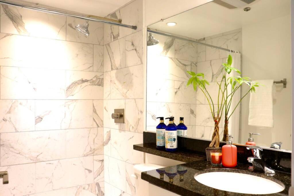 Heart Of West Hollywood Modern Suite 2 Bedroom 2 Bath 로스앤젤레스 외부 사진
