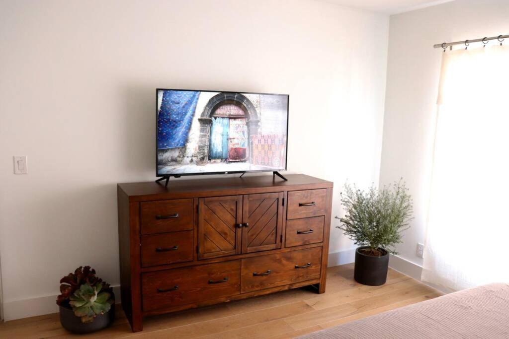 Heart Of West Hollywood Modern Suite 2 Bedroom 2 Bath 로스앤젤레스 외부 사진